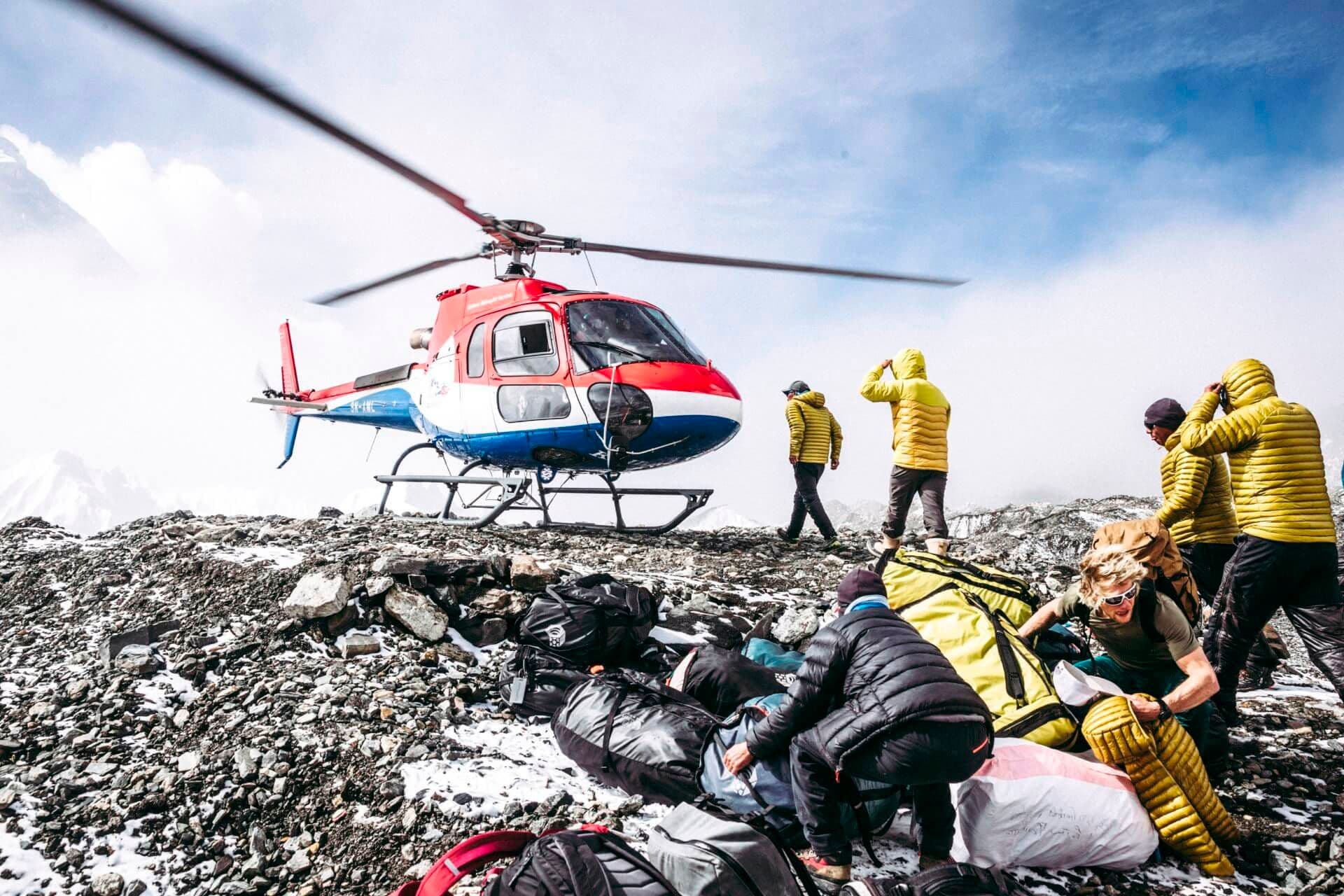 Helicopter-rescue-in-the-himalayas.jpg